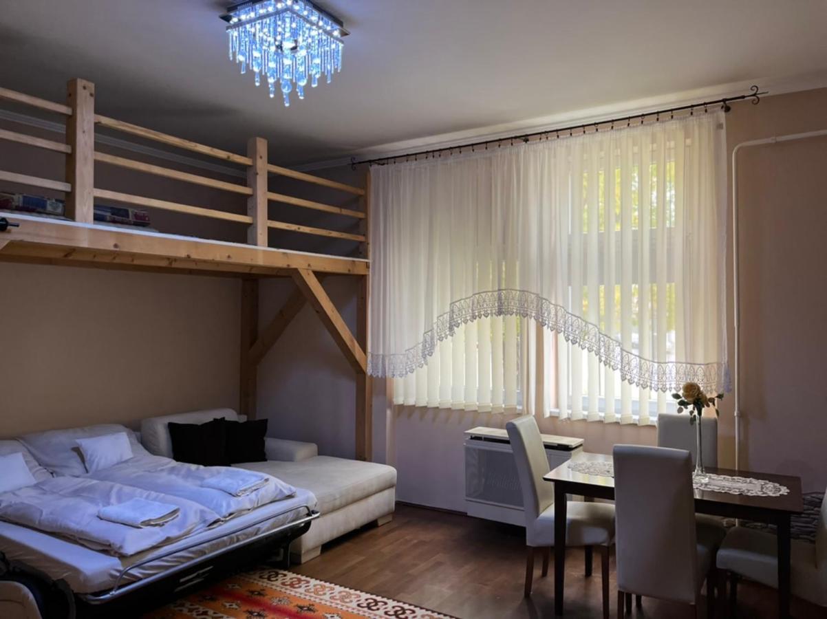 Arpadhaz Apartment Kecskemet Luaran gambar